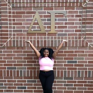 Meet your Posher, Jasmine